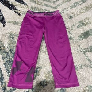 Under Armour youth medium capris